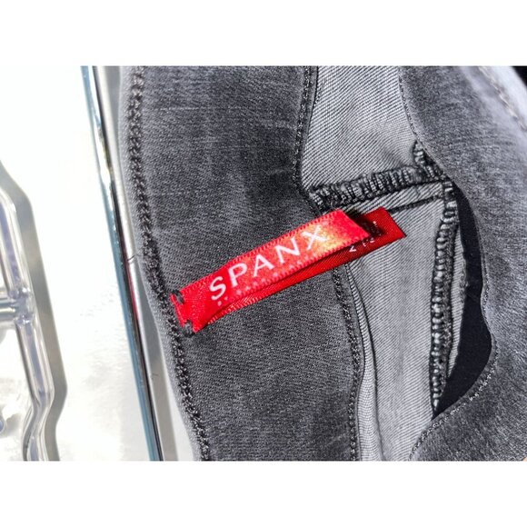 SPANX Charchoa High risel Distressed Frayed Hem Skinny Women's Jeans Size M - Picture 5 of 11